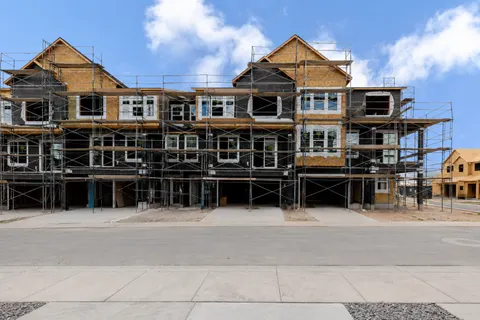Builder-provided image for Mt. Rainier 3025